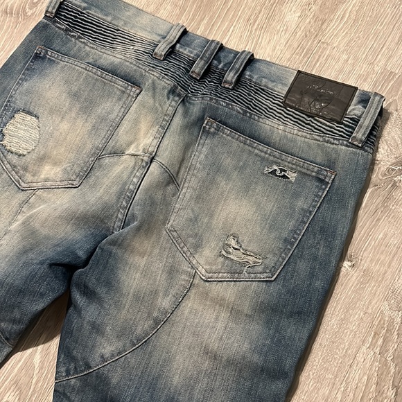 Ranch & Dvlpmnt Jeans - Picture 3 of 4